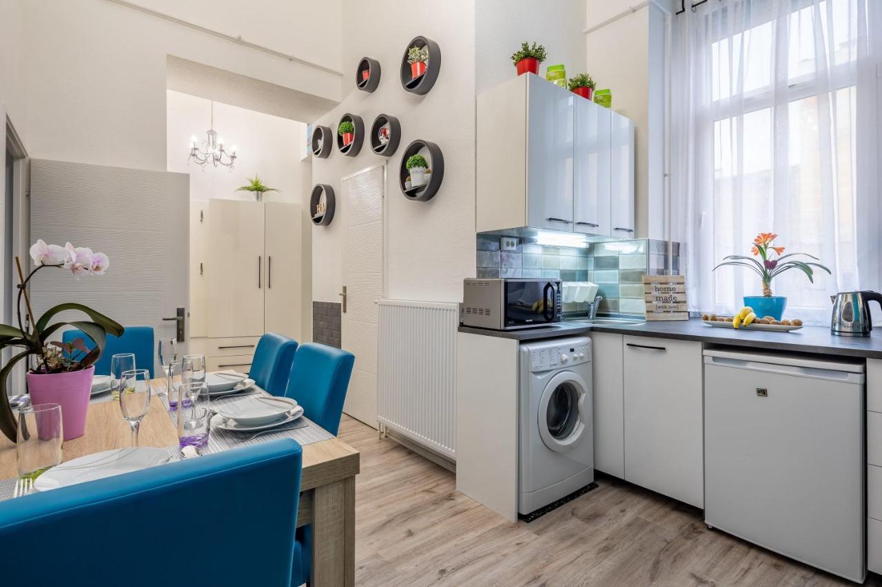 Convenient Super Central Stay Budapest Bagian luar foto