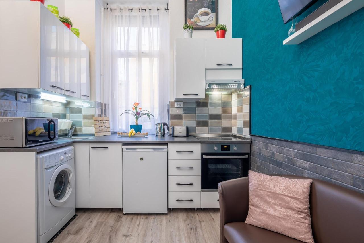 Convenient Super Central Stay Budapest Bagian luar foto